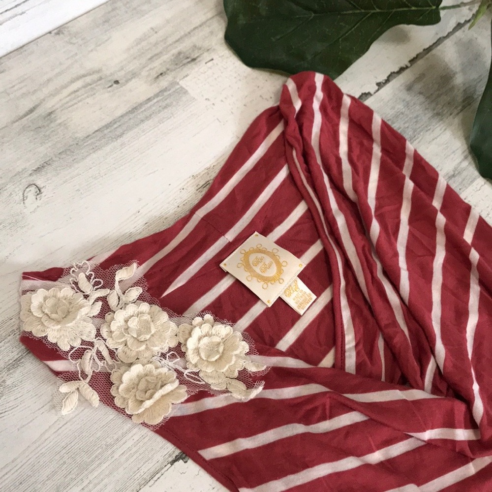 Anthropologie’s Ric Rac sleeveless top - Picture 2 of 4